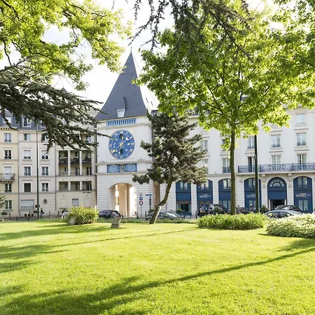 Grand Hotel 4*