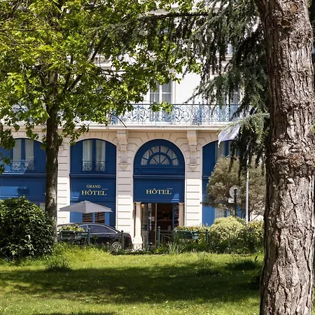 Otel Grand Le Plessis-Robinson