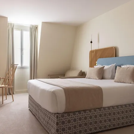 Grand 4* Le Plessis-Robinson
