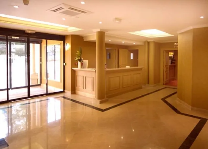 Hotel Grand 4*